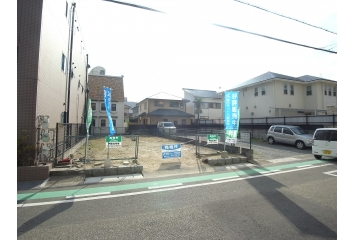 現地現況　閑静な住宅街です