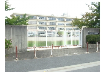 高司小学校